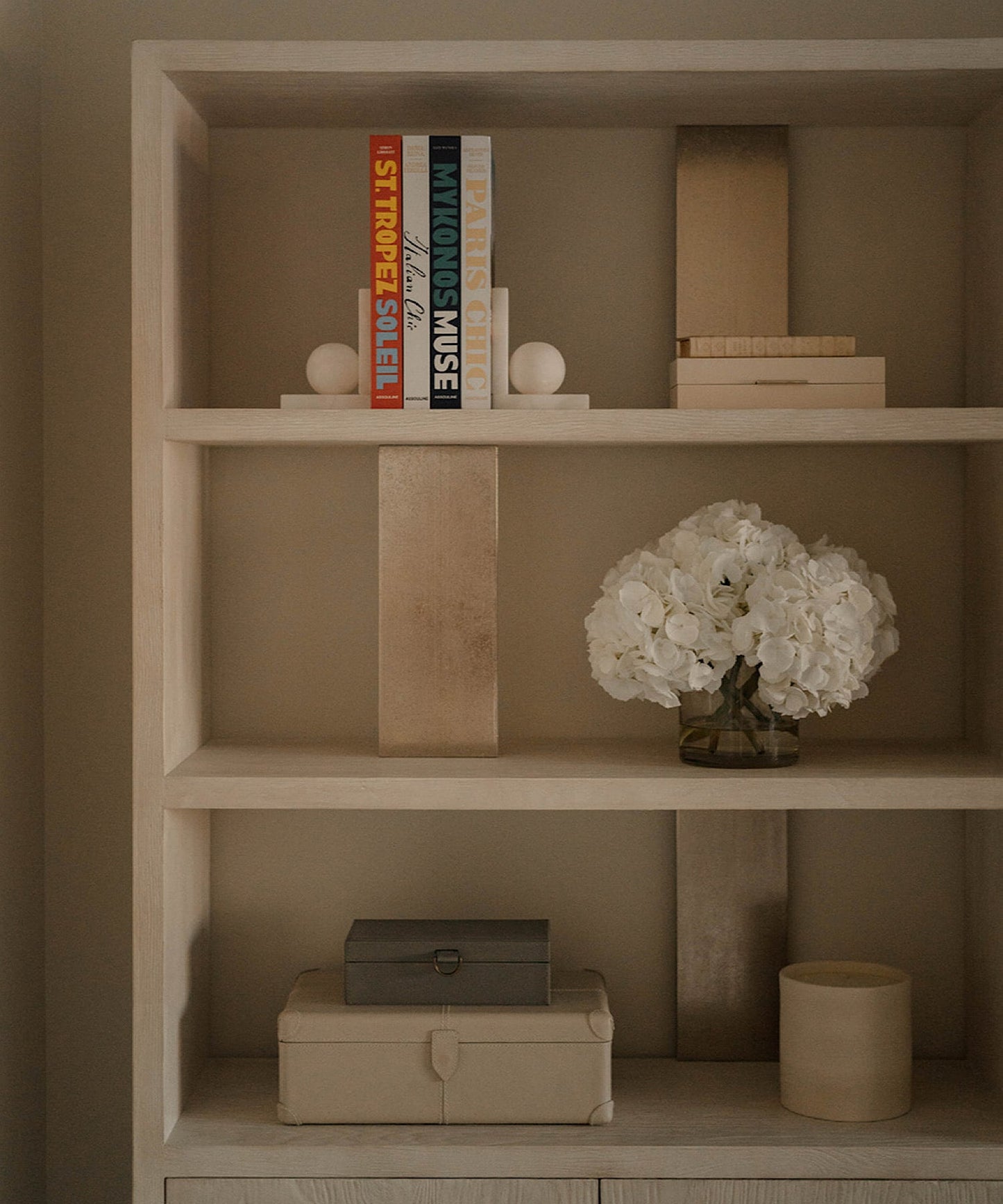 Hydrangea Arrangement, Cream - Stephenson House
