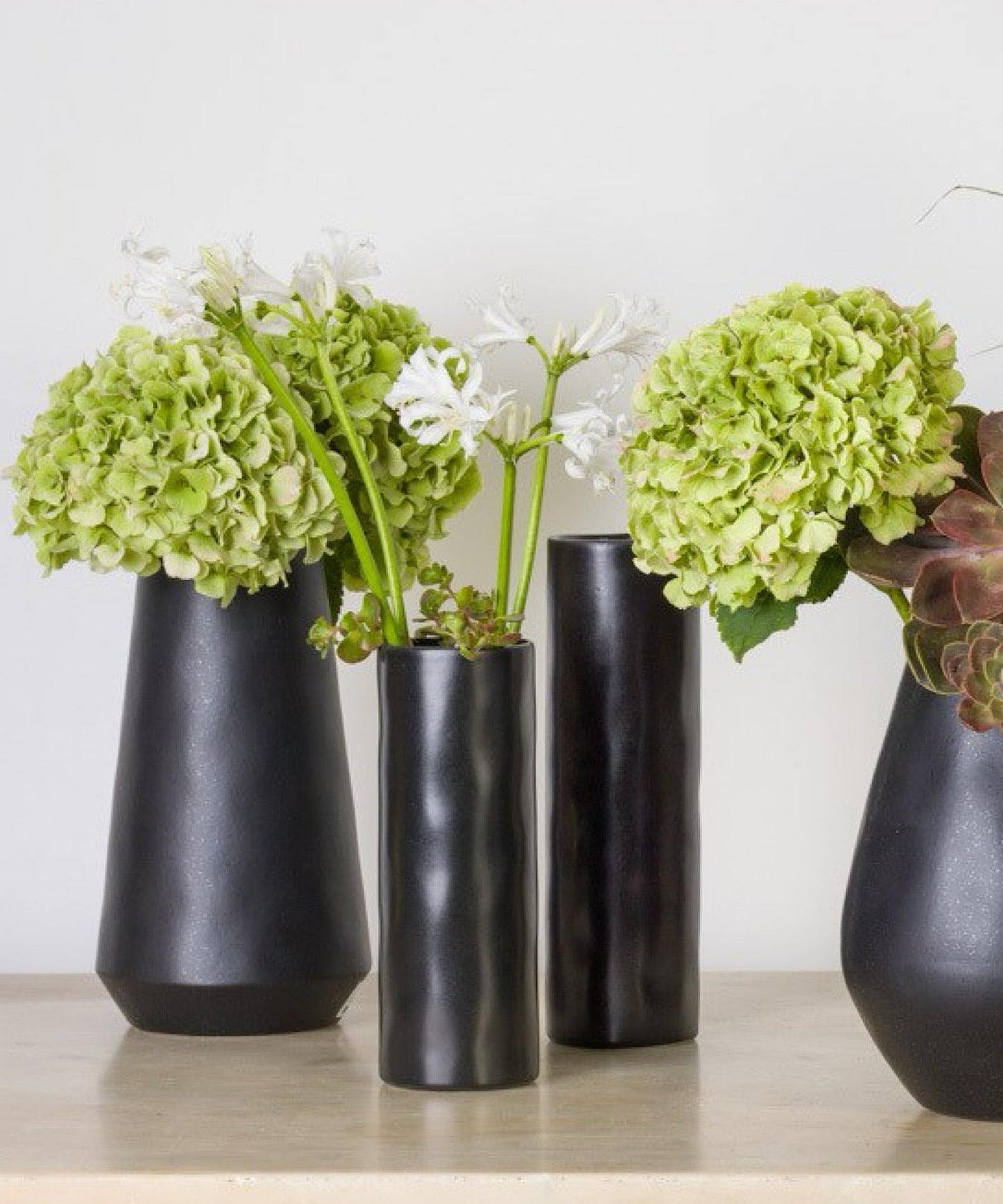 Le Jardin Noir Vulcano Vase - Stephenson House