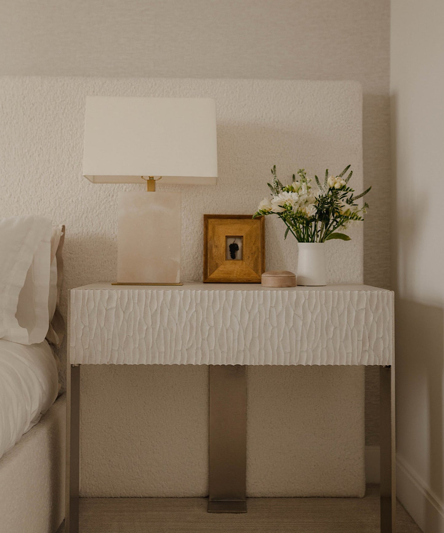 Soft Curve Vase - Stephenson House