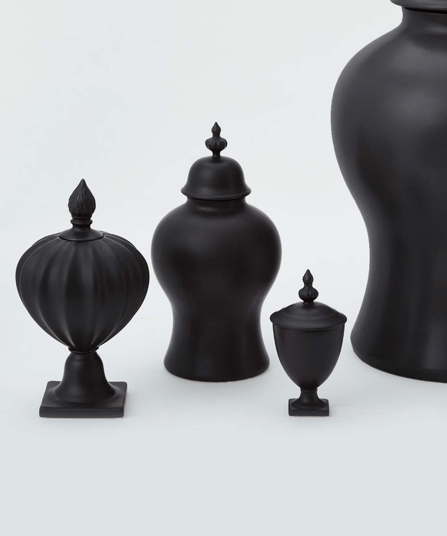 Beaufort Mini Urn - Stephenson House