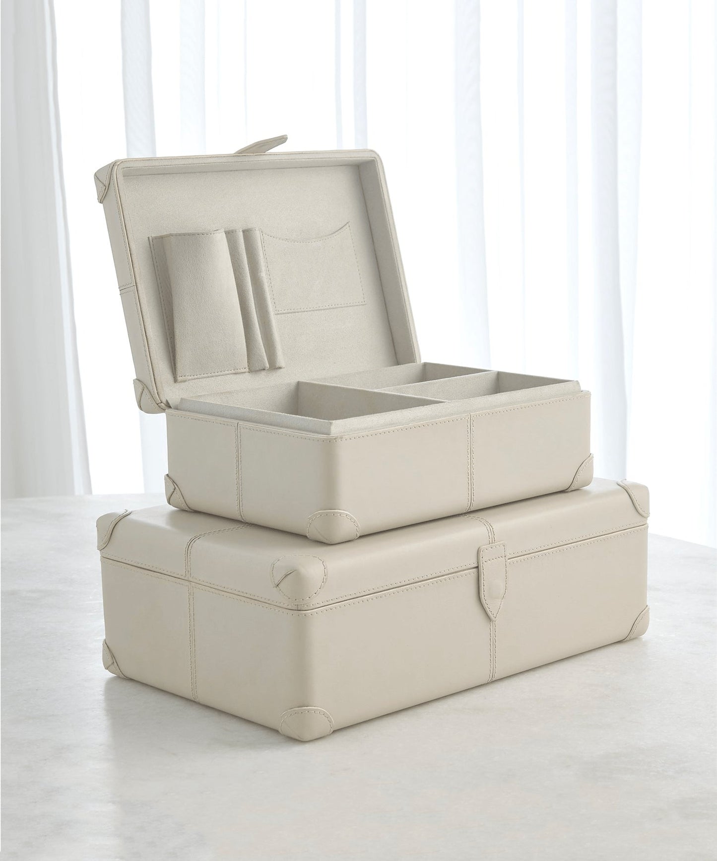 Tiburtina Box, Mist Leather - Stephenson House