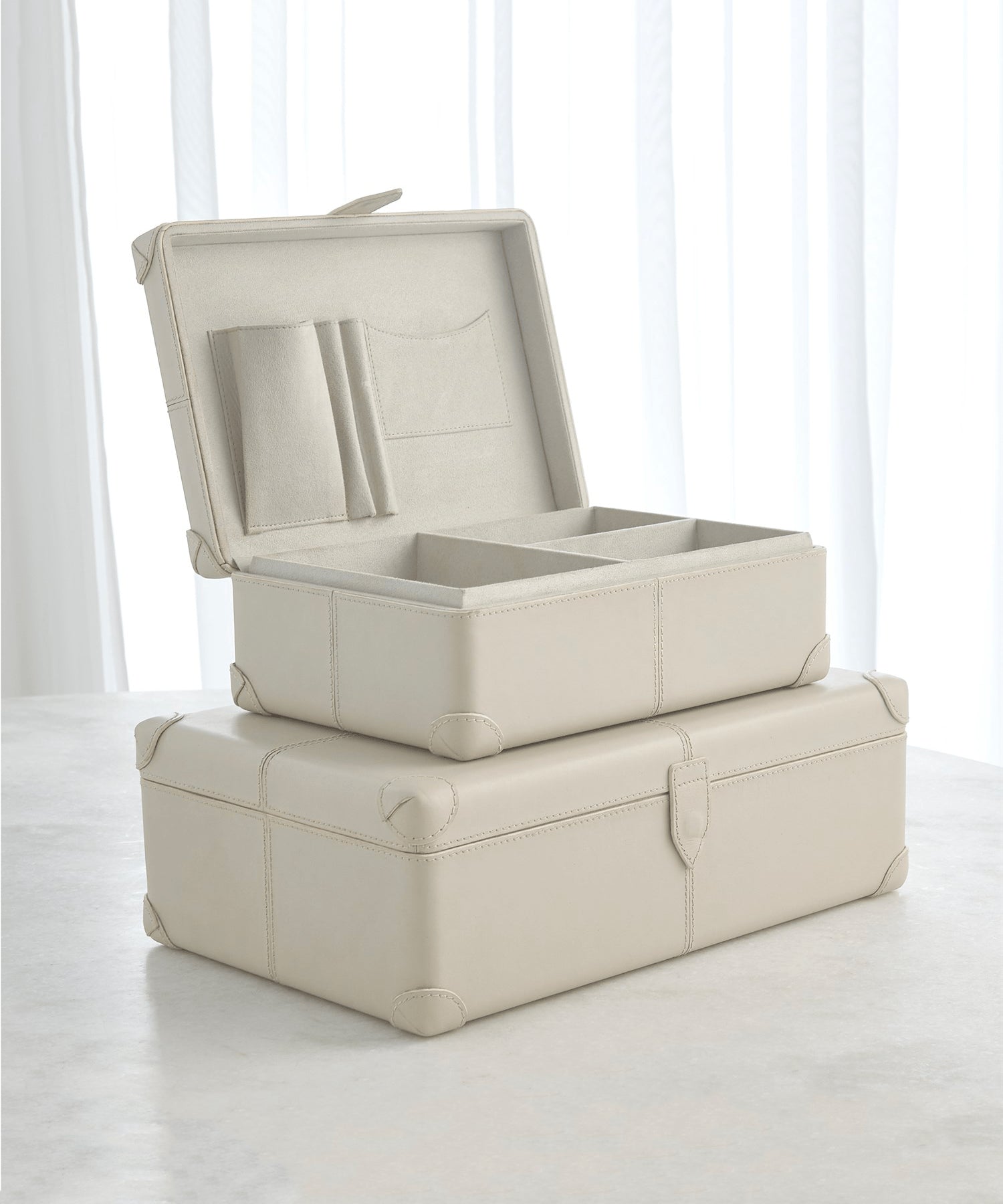Tiburtina Box, Mist Leather - Stephenson House